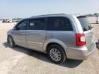 2014 Chrysler Town & Country Touring l