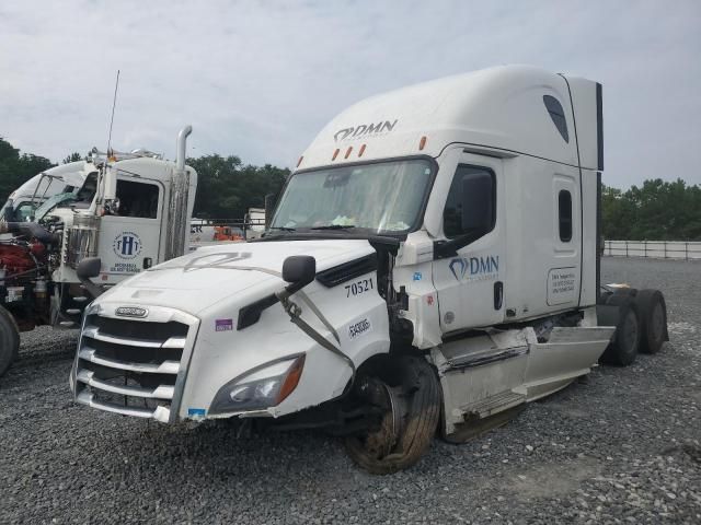 2021 Freightliner Cascadia 126 Semi Truck