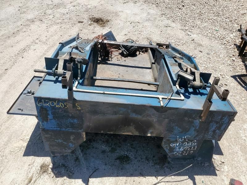 1988 Kenworth T600 Truck Cab AND Chassis