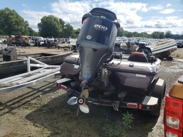 2013 Skeeter Marine Lot