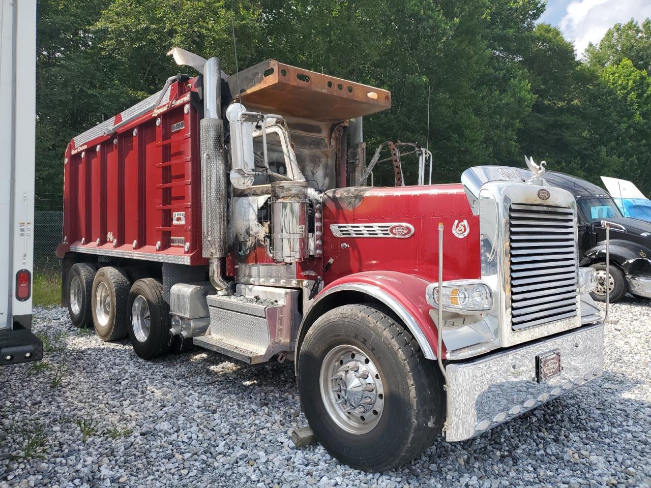 2024 Peterbilt 389 Dump Truck