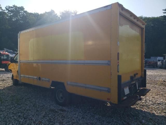 2012 GMC Savana Cutaway G3500