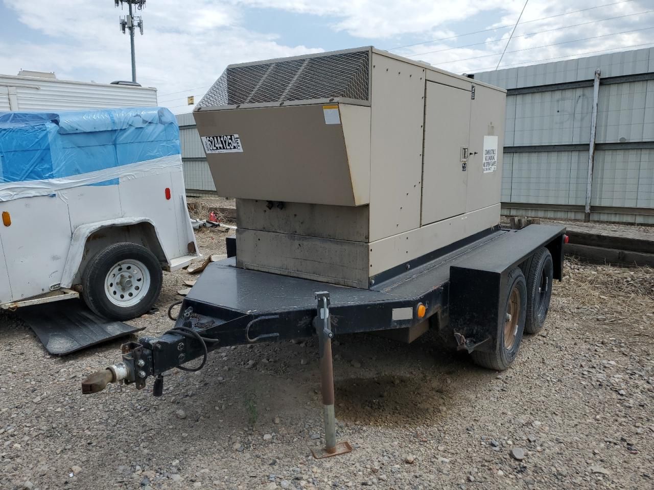 2000 Trailers Generator