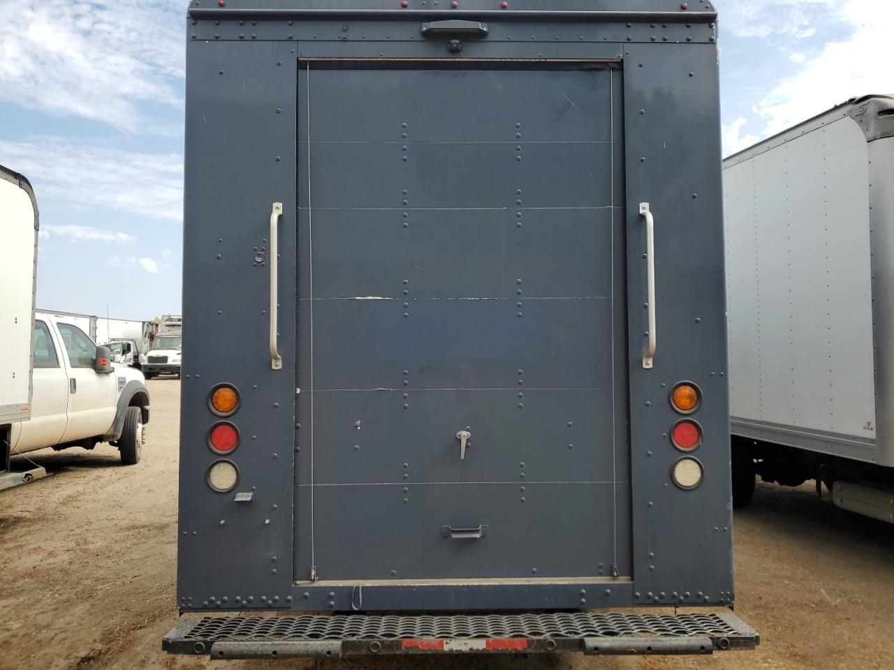 2021 Freightliner Chassis M Line WALK-IN Van