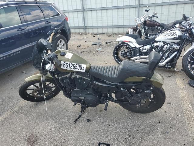2016 Harley-Davidson XL883 Iron 883