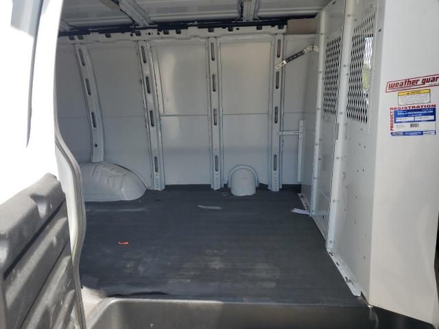 2024 Chevrolet Express G2500