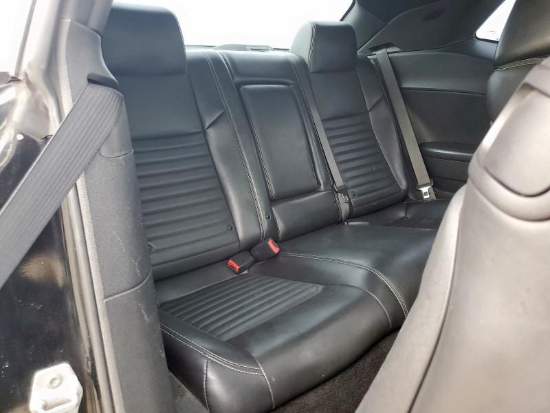 2012 Dodge Challenger SXT