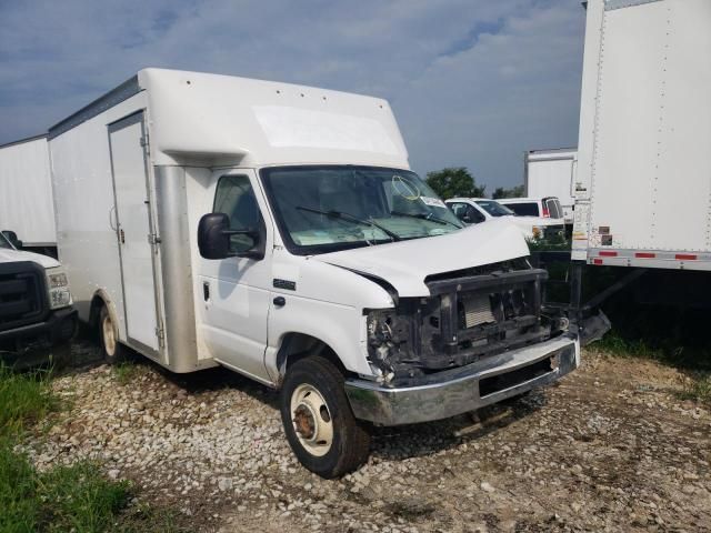 2021 Ford Econoline E350 Super Duty Cutaway Van
