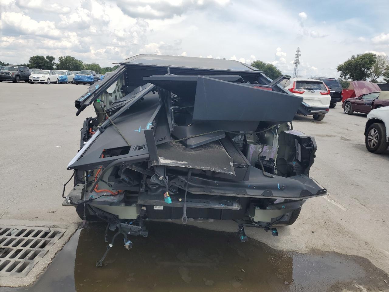 2024 Tesla Cybertruck