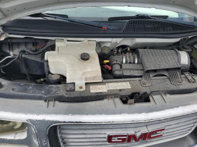 2001 GMC Savana Cutaway G3500