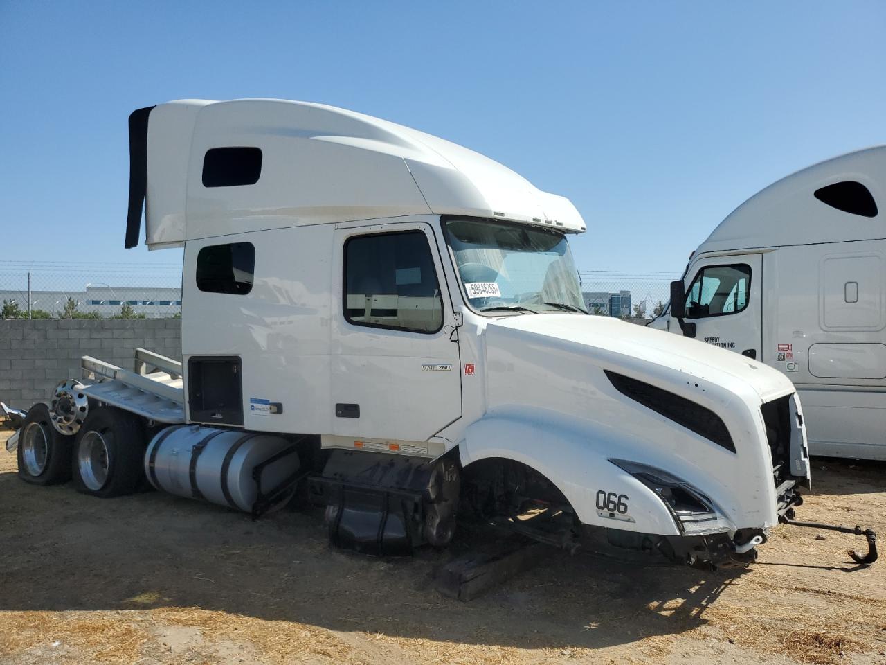 2025 Volvo VN VNL