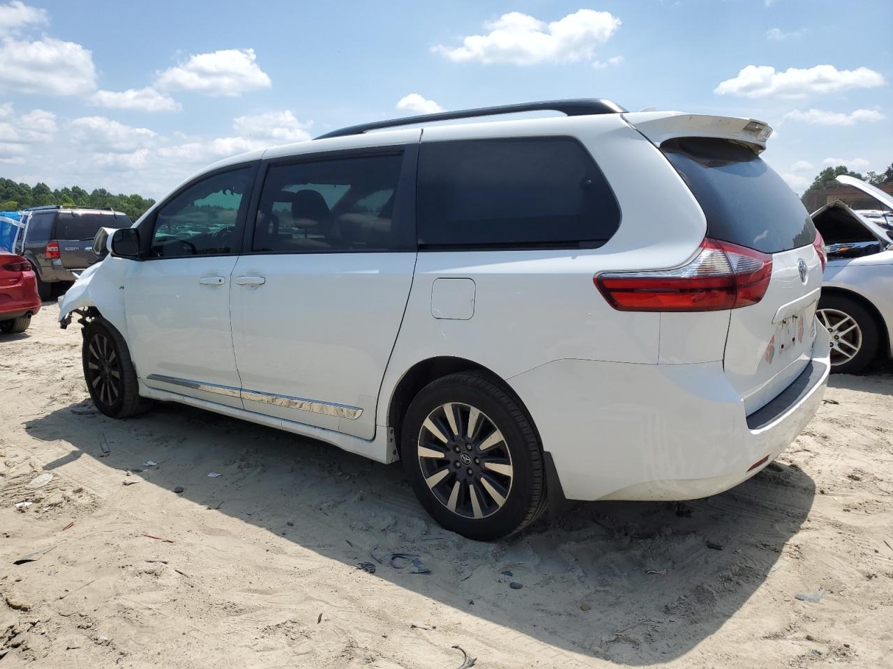 2020 Toyota Sienna le