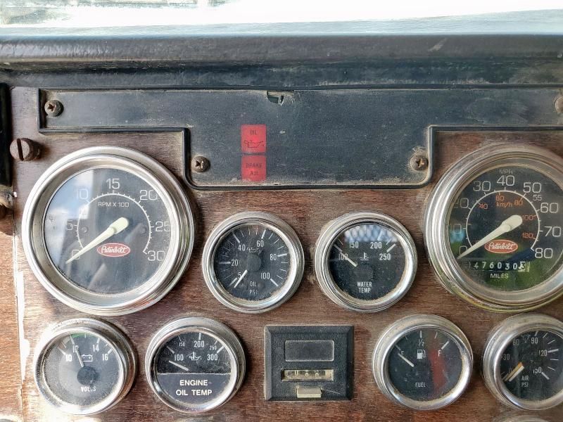 1993 Peterbilt Tractor 1993 Peterbilt 357 Flatbed Truck