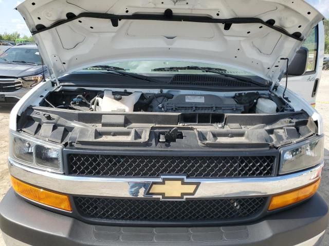 2024 Chevrolet Express G2500