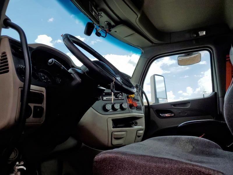 2019 Peterbilt 579 Semi Truck