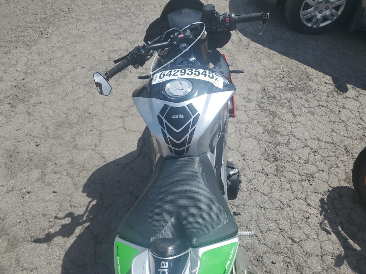 2019 Aprilia Tuono V4