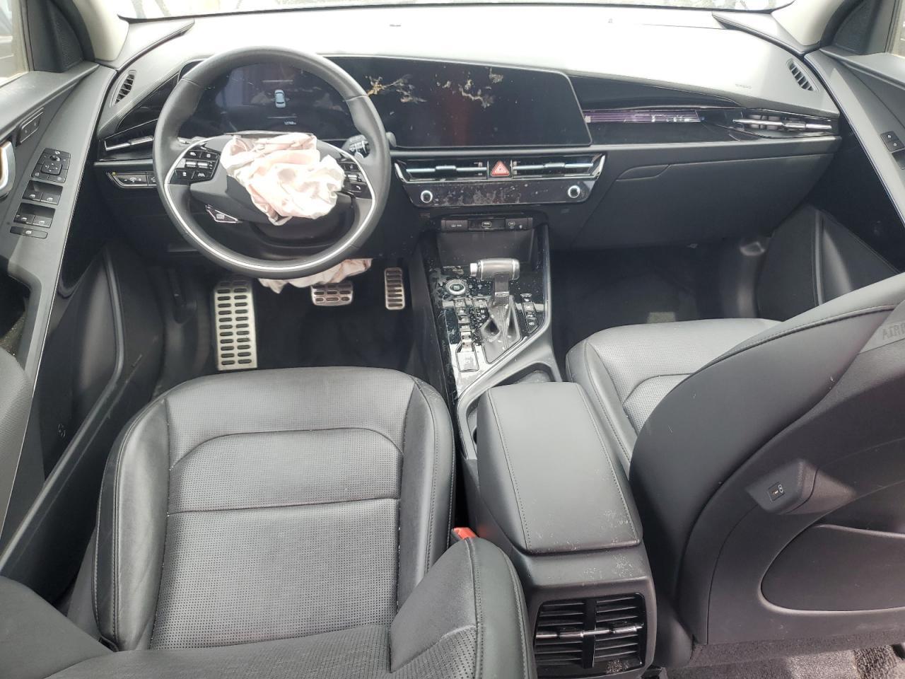 2023 KIA Niro sx