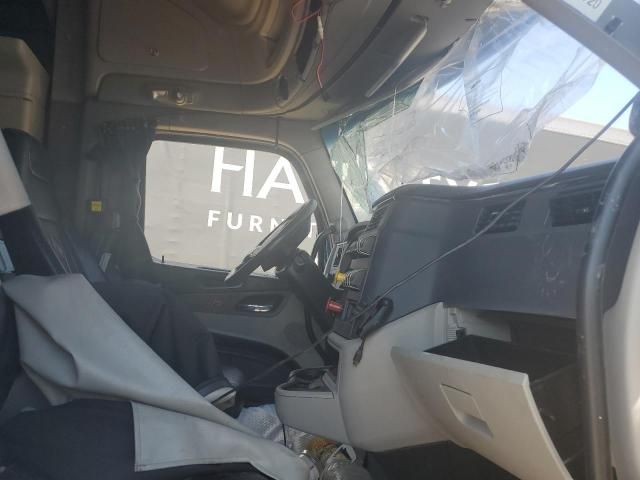 2023 Peterbilt 579 Semi Truck