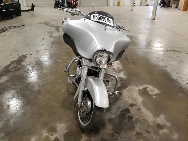 2010 Harley-Davidson Flhx