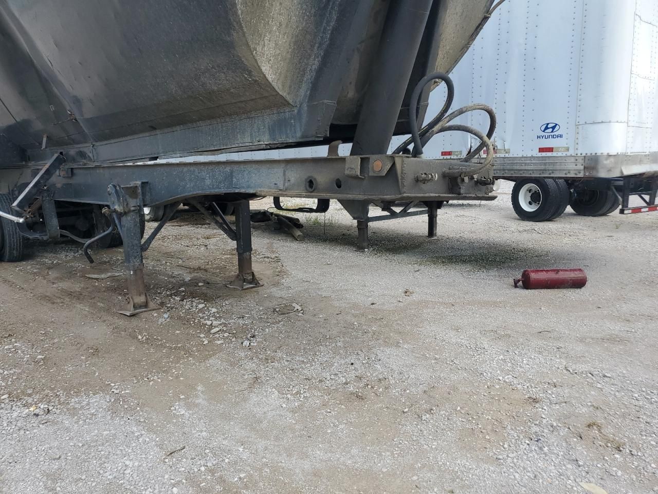 1985 East Manufacturing 2015 East END Dump Trailer