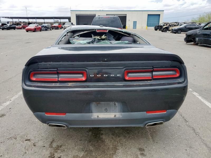 2018 Dodge Challenger SXT