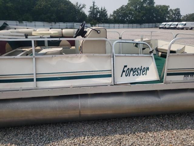 2004 Wildwood Pontoon