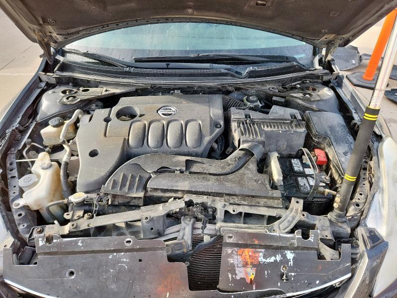 2012 Niss Altima 2.5