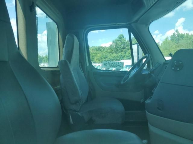 2015 Freightliner Cascadia 125 Semi Truck