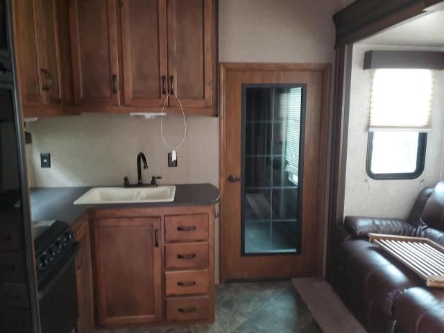 2015 Keystone Carbon TOY Hauler SE