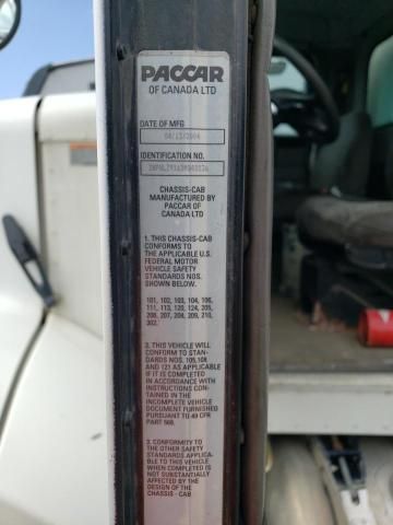 2005 Peterbilt 330