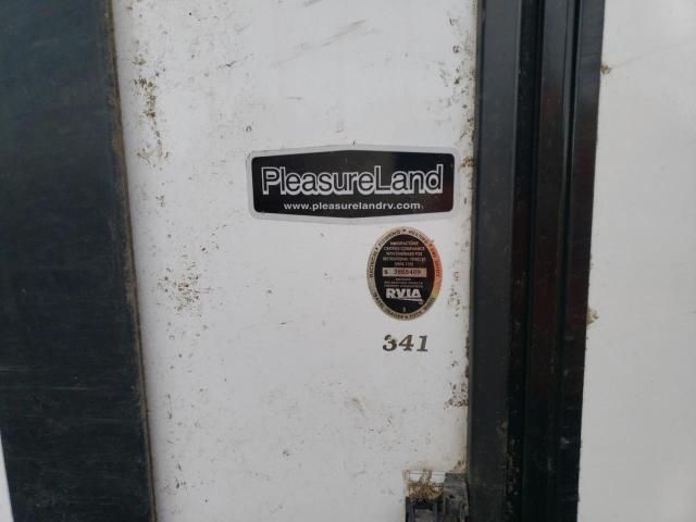 2016 Keystone Trailer