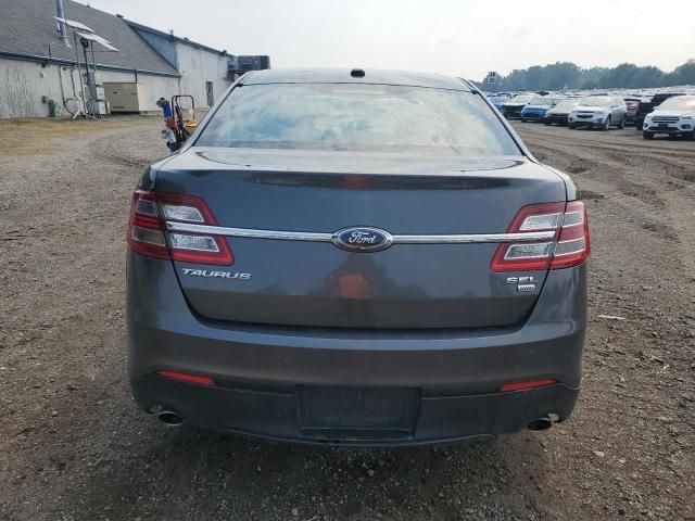 2016 Ford Taurus SEL