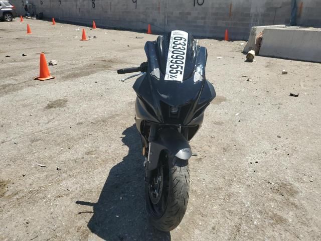 2024 Yamaha YZFR7