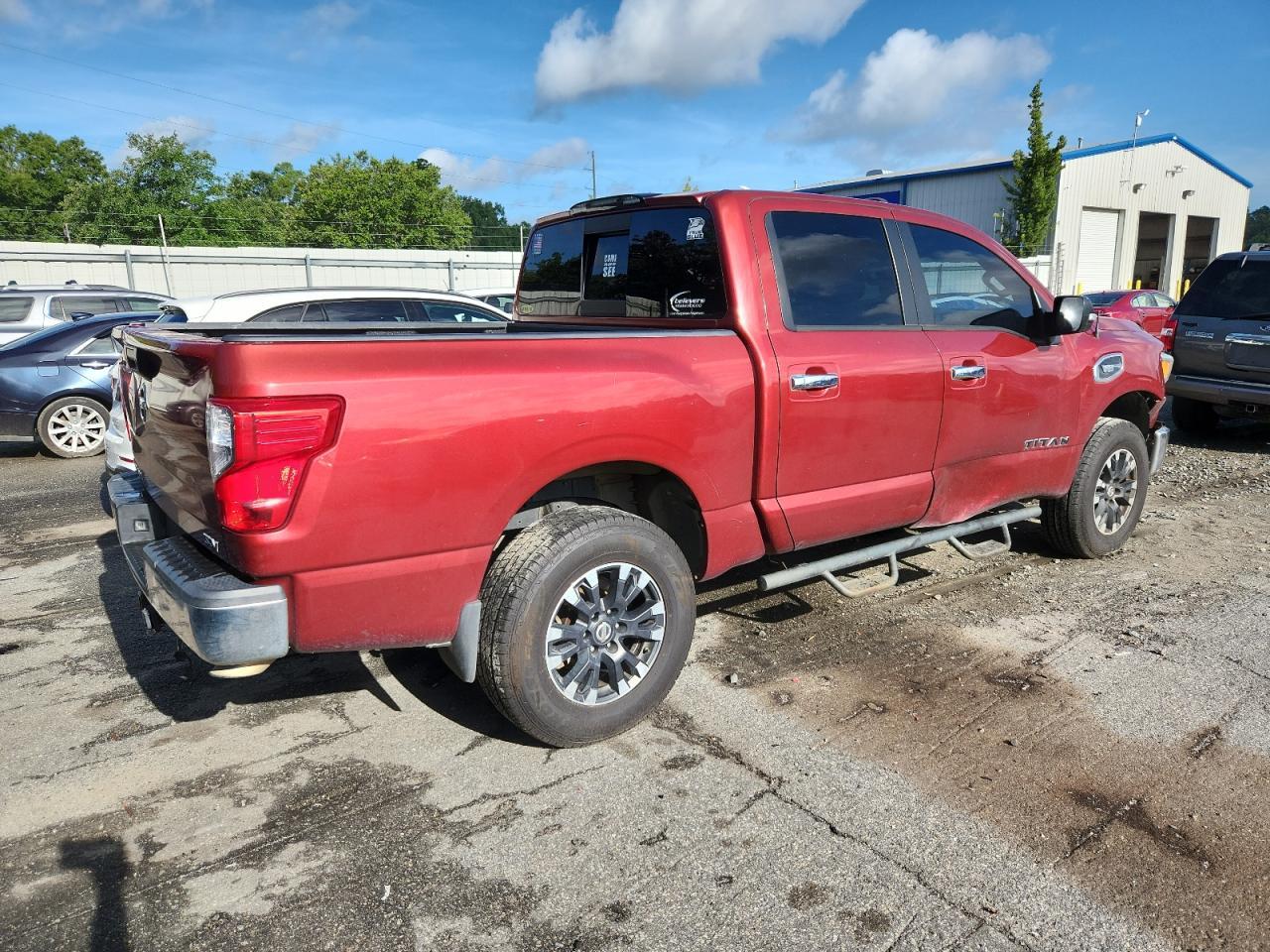 2017 Niss Titan sv