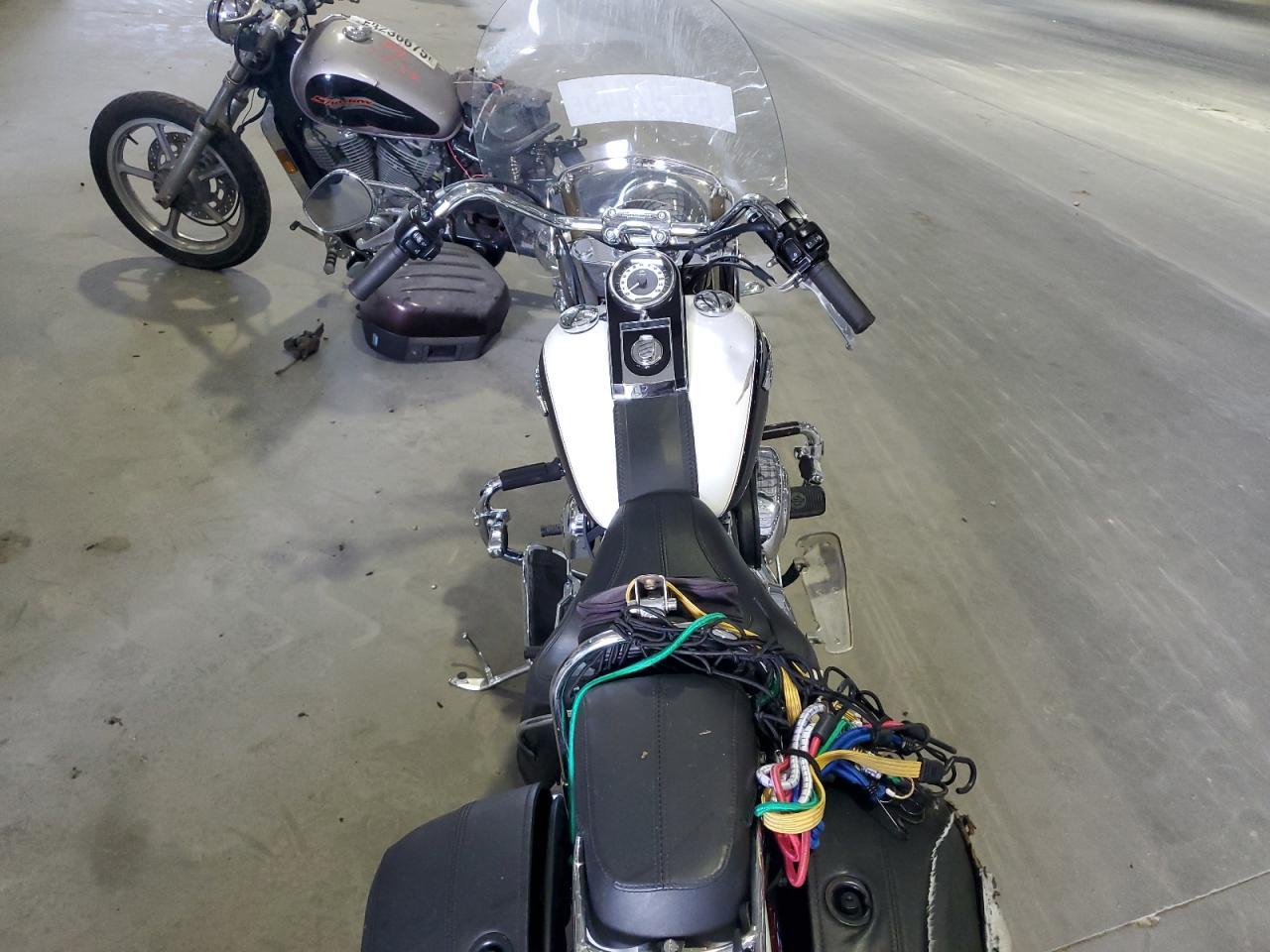 2006 Harley-Davidson Flstni