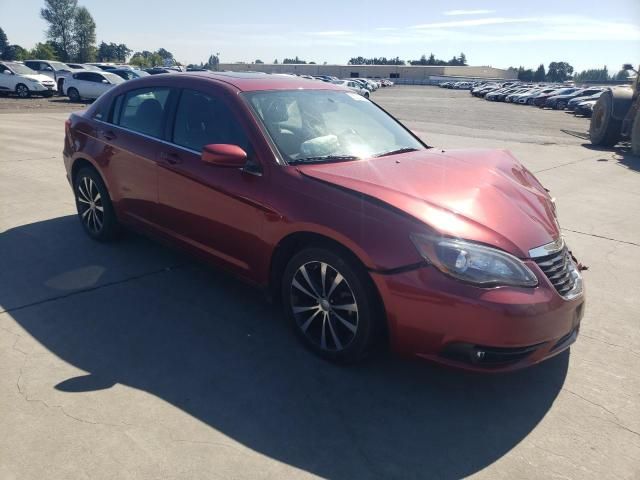 2013 Chrysler 200 Limited