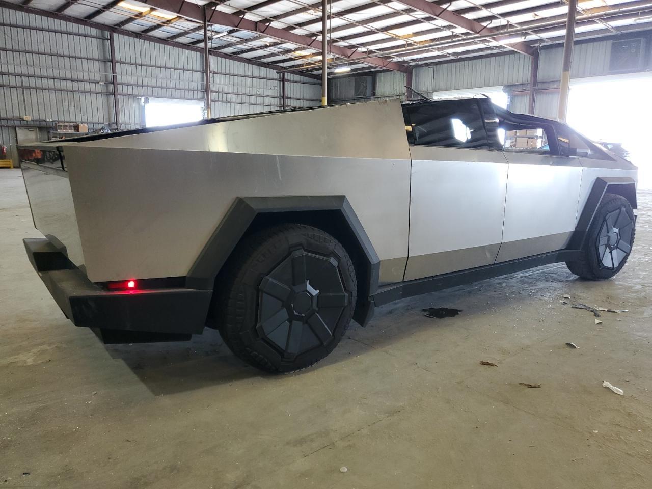 2024 Tesla Cybertruck