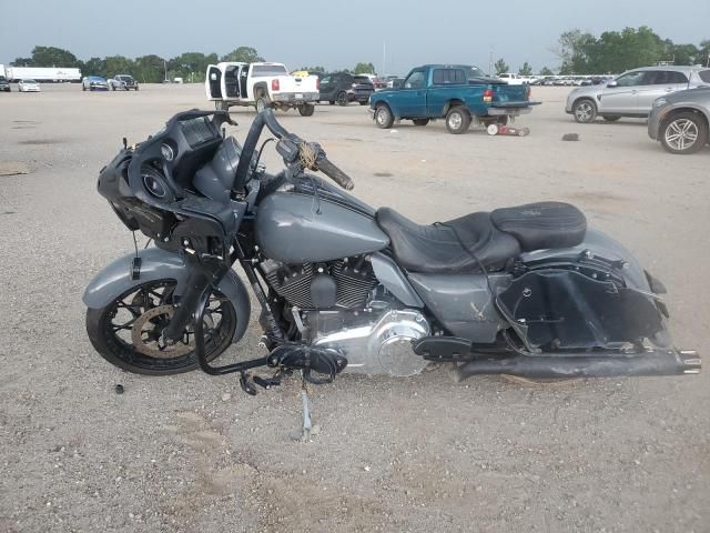 2015 Harley-Davidson Fltrxs Road Glide Special
