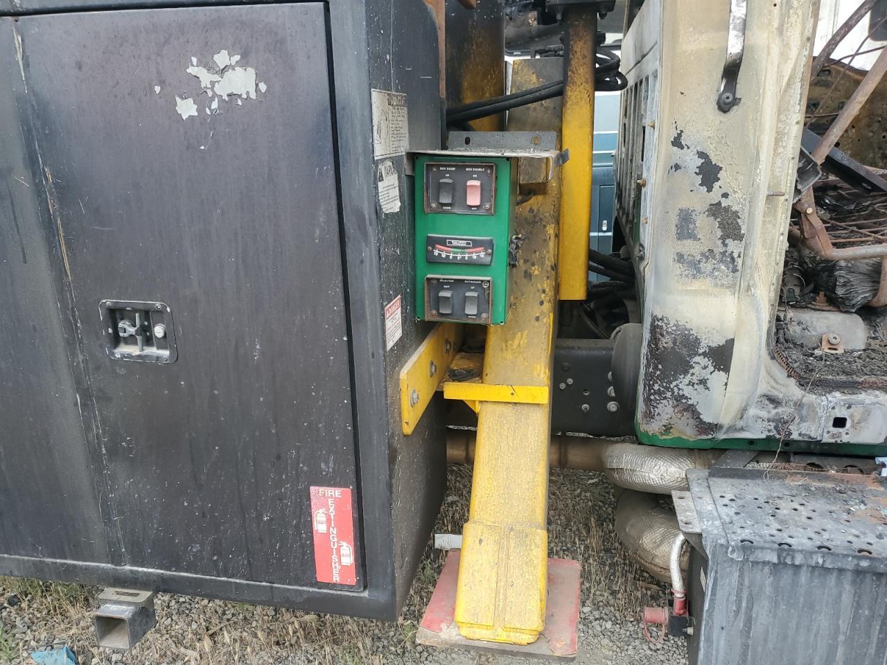 2016 Ford F750 Super Duty Forestry Bucket Truck