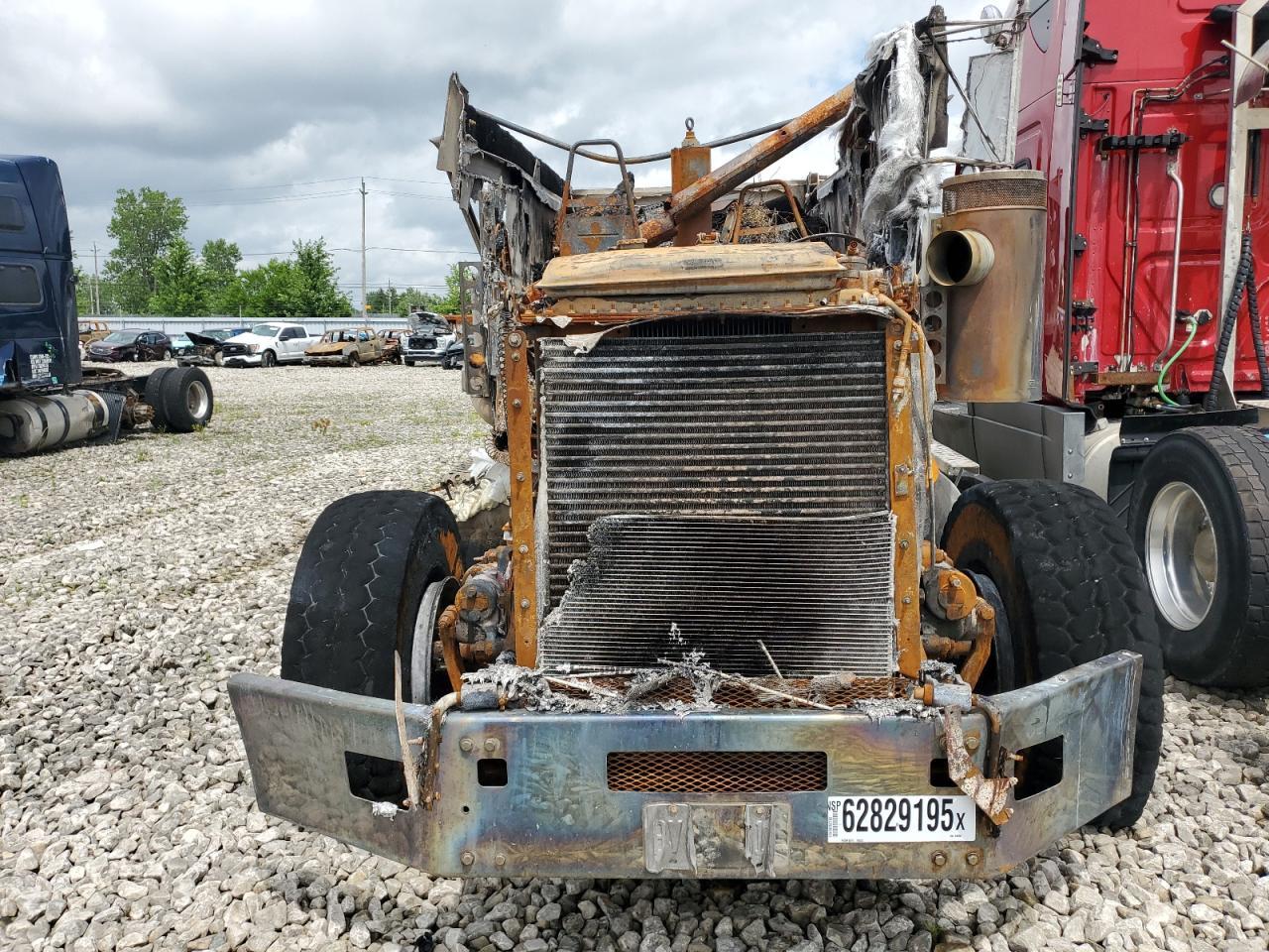 1997 Kenworth Construction T800