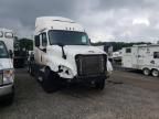 2015 Freightliner Cascadia 125 Semi Truck