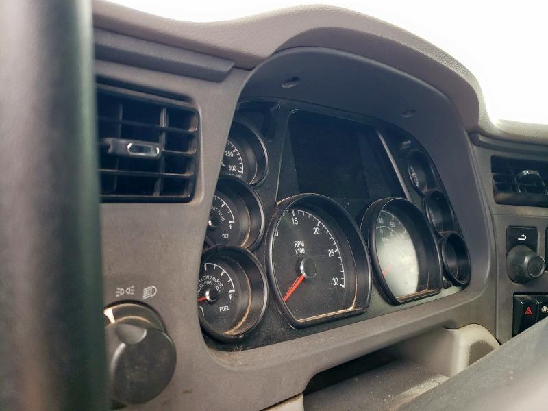 2016 Peterbilt 579 Semi Truck