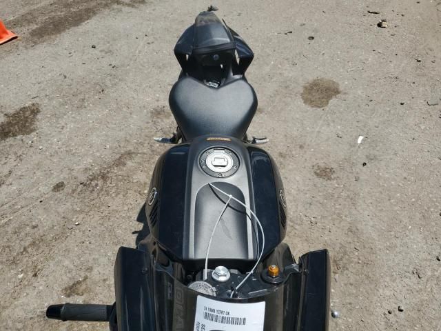 2024 Yamaha YZFR7