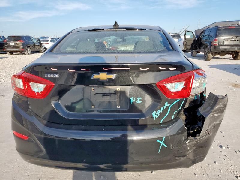 2017 Chevrolet Cruze LS