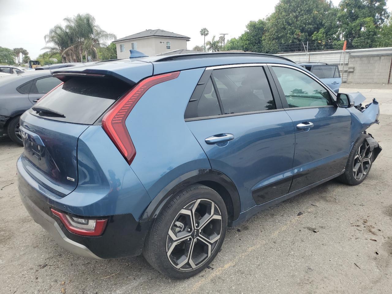 2023 KIA Niro sx