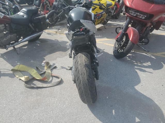 2024 Suzuki GSX800 F