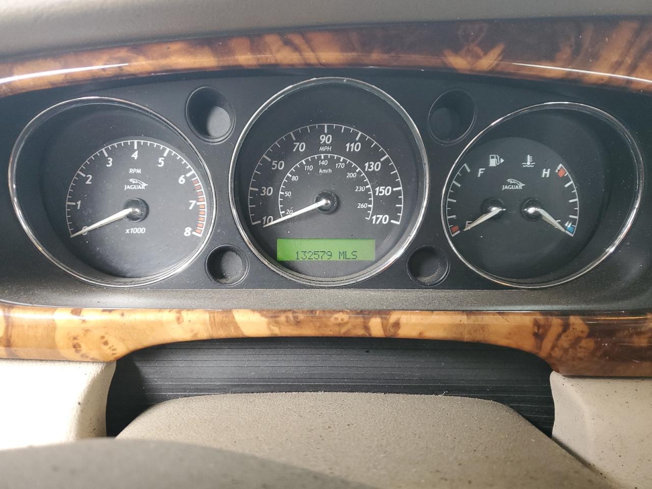 2004 Jaguar XJ8