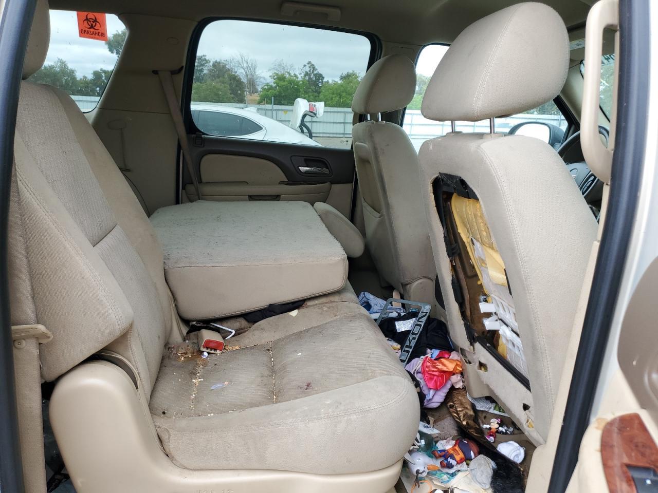 2011 GMC Yukon xl C1500 sle