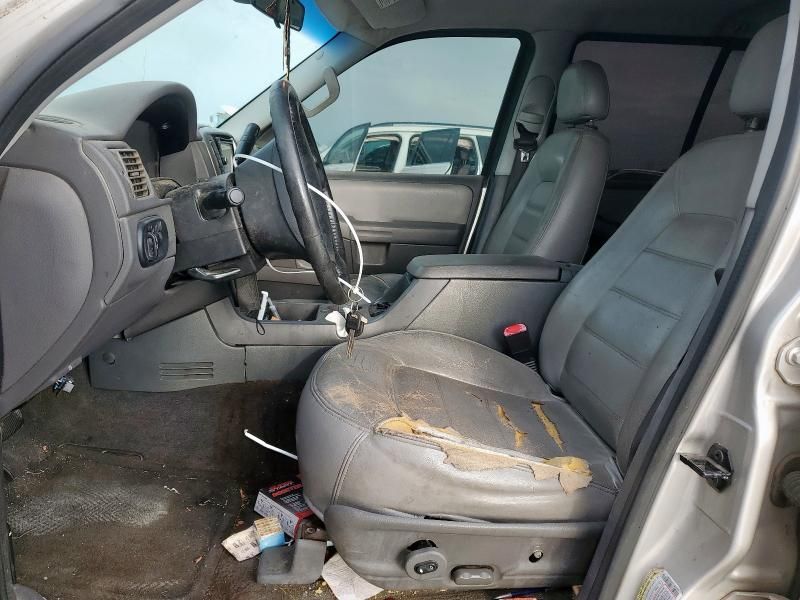 2005 Ford Explorer XLT