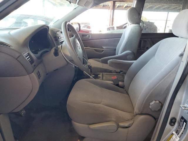 2006 Toyota Sienna le 8 Passenger